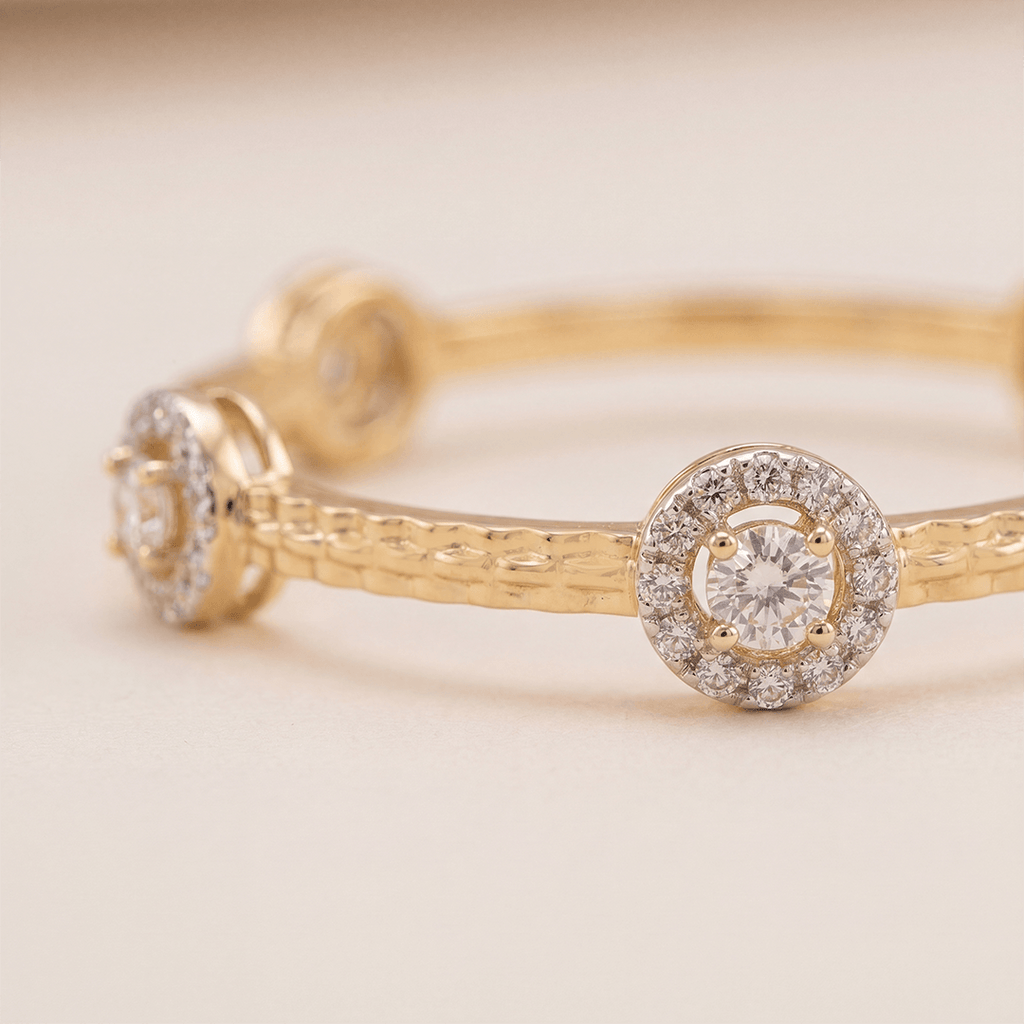 Lumière Éternelle Station Diamond Bangle