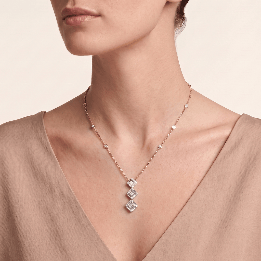Glowhaven Pendant Diamond Necklace