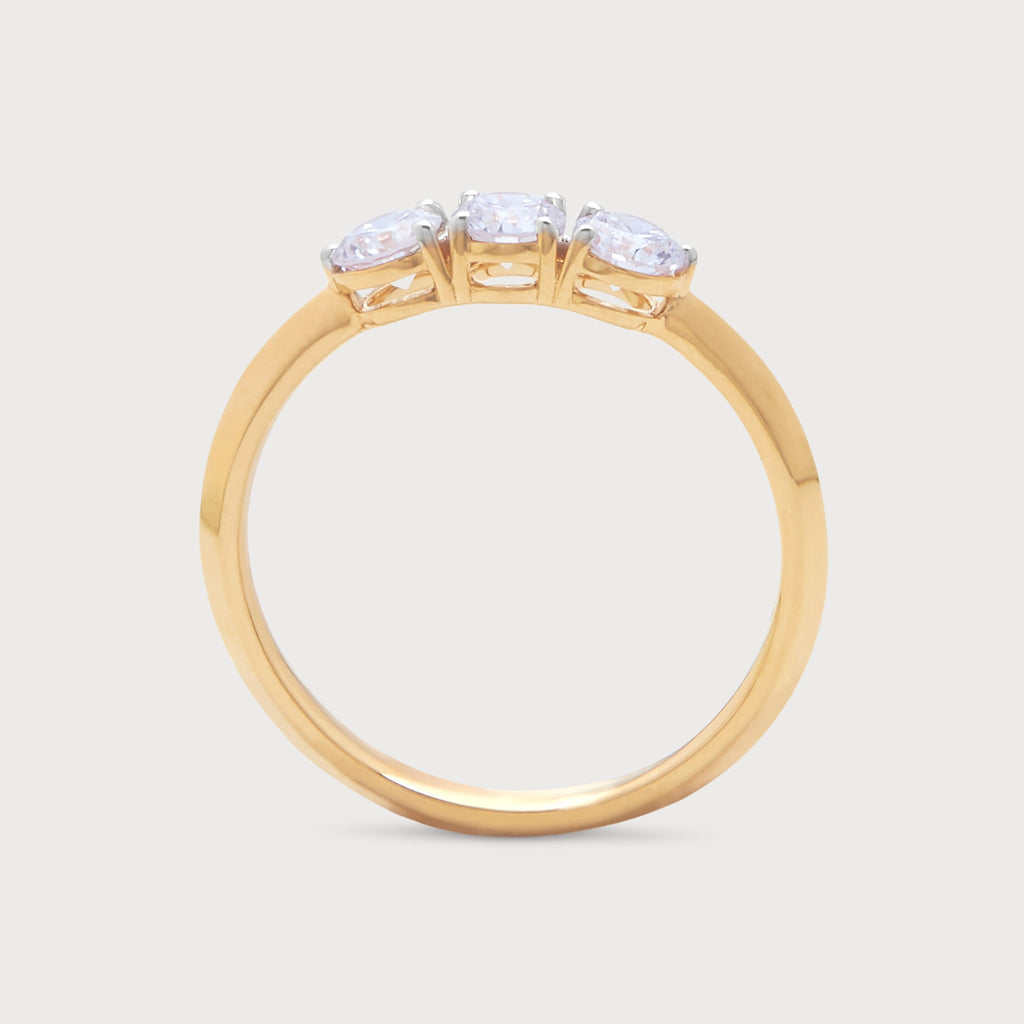 Etoile Diamond Ring
